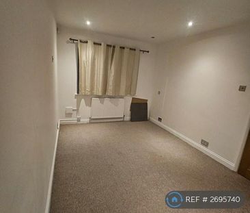 1 bedroom in a flat share to rent - Photo 6