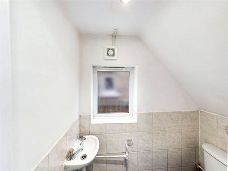 Lower Road, Beeston, Nottingham, Nottinghamshire, NG9 - Photo 5