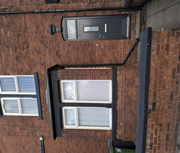 Flat to rent on - Photo 3