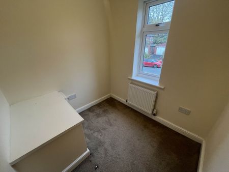 Price £1,395 pcm - Available Now - Unfurnished - Photo 3