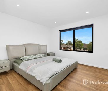 2 Bedroom Townhouse in Prime Reservoir Location - Photo 2