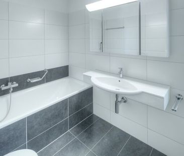 Modern apartment in a prime location - Photo 2