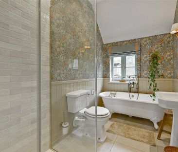 5 bedroom detached house to rent - Photo 5