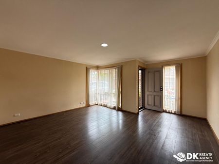 Comfort, Style & Location - Photo 2
