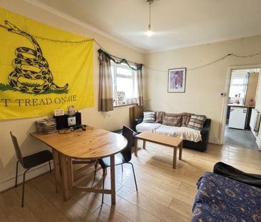 4 bedroom house to rent - Photo 1