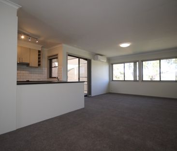 Convenience & Location! - Photo 2