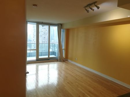 For Lease - 1 Elm Drive Unit# 1707, Mississauga, Ontario - Photo 2