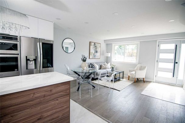 For Lease - 2117 Bridge Road, Oakville, Ontario - Photo 1