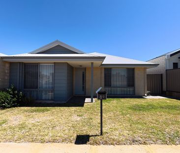 Light, Modern & Perfectly Located - Photo 3