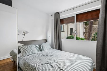 Location Appartement 4 pièces Meublé 80m² PARIS 16ème - Photo 5