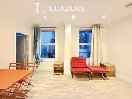 2 bedroom apartment to rent St. Michaels Road, Bournemouth, Dorset, BH2 - Photo 3