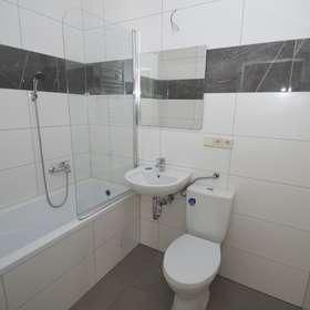 3-Zimmer-Wohnung mit BALKON, Badewanne, neu renoviert - Photo 3