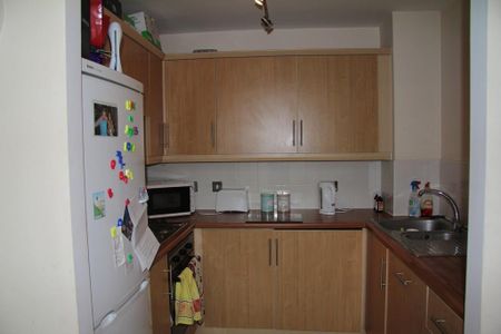 2 bedroom apartment to rent - Photo 4