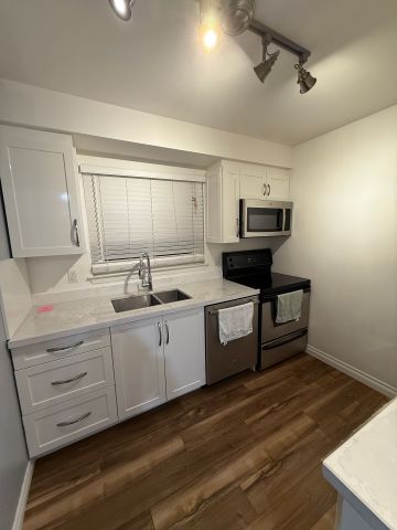 For Lease - 24 Medley Lane, Ajax, Ontario - Photo 2