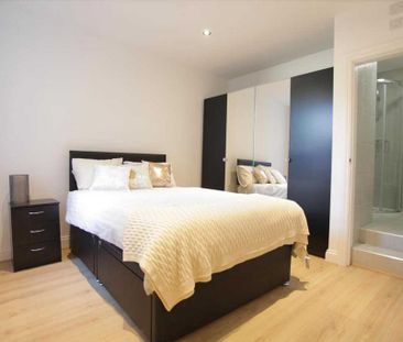 4 bedroom apartment to rent - Photo 3