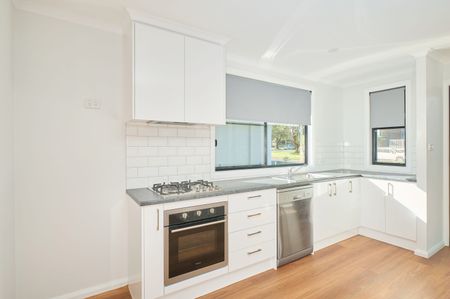 1a Allambie Place, Port Macquarie NSW 2444 - Villa For Rent | Domain - Photo 3
