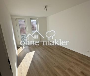 Erstbezug nach umfassender Sanierung: Stilvolle 3-Zimmer WHG mit un... - Photo 1