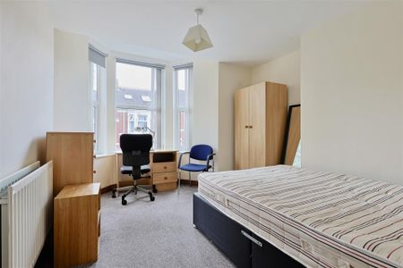 6 bedroom Student Maisonette to rent in Wolseley Gardens, Newcastle Upon Tyne - Photo 5