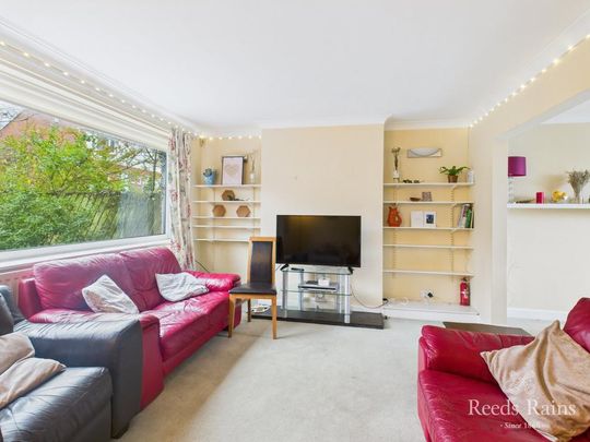 5 bedroom semi-detached house to rent - Photo 1