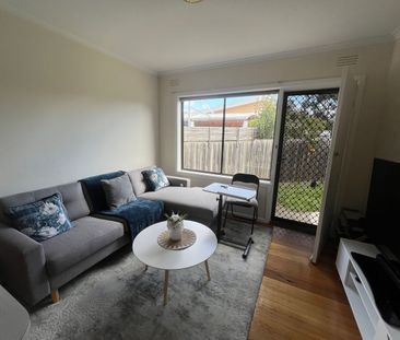 5/113 Crookston Road, Reservoir, VIC 3073 - Photo 2