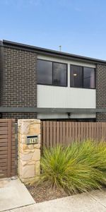 Large Townhouse with Study Area - Photo 3