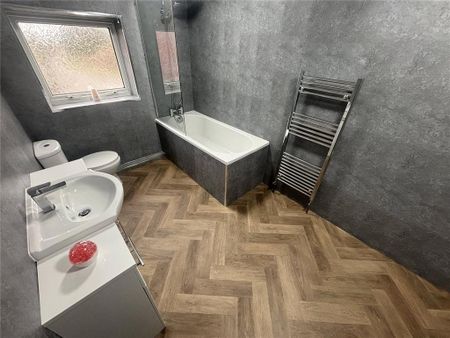 2 bedroom terraced house to rent - Photo 5