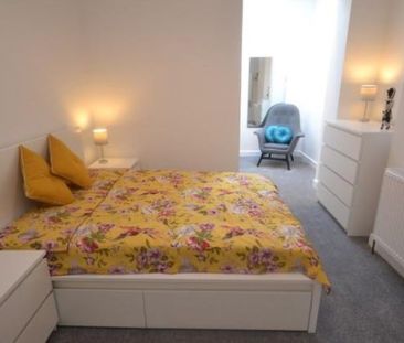 Room 2, Fore Street, EX1 3BR - Photo 4