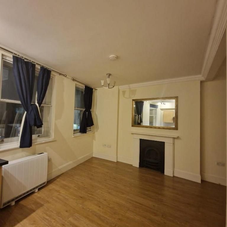 3 bedroom flat to rent - Photo 1