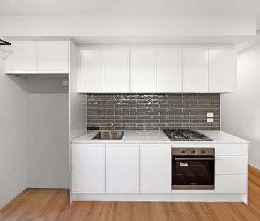 Modern 2-Bedroom Granny Flat in Beautiful Moonee Beach - Photo 1