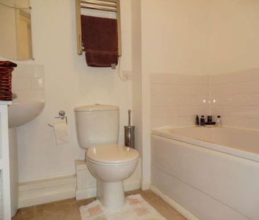 Monea Hall, Conisbrough Keep, City Centre, CV1 - Photo 6