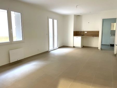 Location Appartement 1 pièce 30m² TOURS 37000 - Photo 2