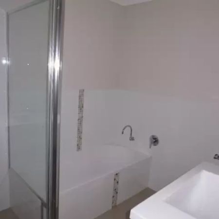 Convenient Location - Photo 4