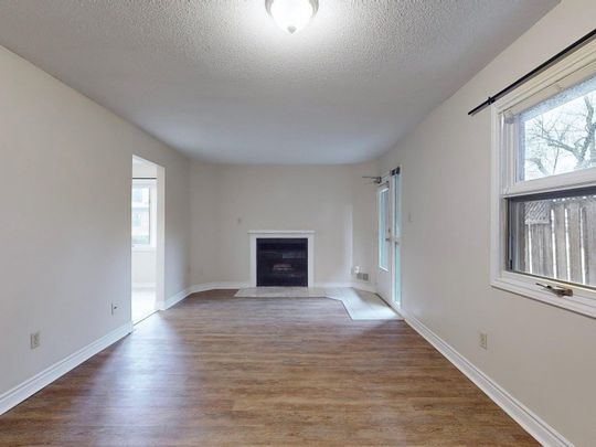 For Lease - 183 Nelson Street Unit# 1, Oakville, Ontario - Photo 1