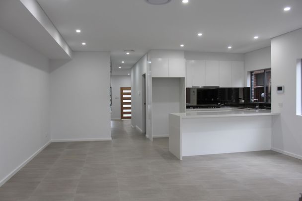 Quality Duplex - Photo 1