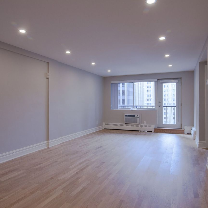 3421 Rue Drummond - Photo 1