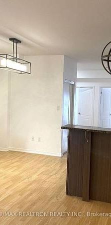 Bathurst/ Finch 2 Bedrooms + Den for RENT! - Photo 1