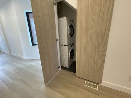 For Lease - 1821 Davenport Road Unit# Main, Toronto, Ontario - Photo 5