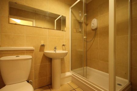 2 bedroom apartment to rent - Photo 5