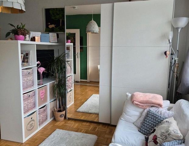 Helle 1-Zimmer-Wohnung mit Balkon im Herzen von Frankfurt - Photo 1