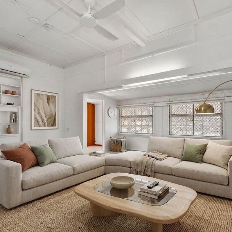 North ward Coastal Lifestyle, 3 bedrooms + study and potential second office, 2 bathrooms, 2 + car spaces - Photo 1