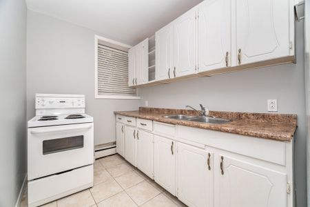 For Lease - 2138 Ghent Avenue Unit# 6, Burlington, Ontario - Photo 2