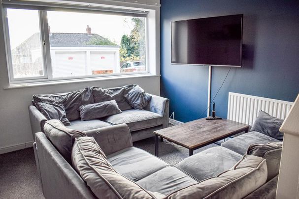 5 bedroom terraced house to rent - Photo 1