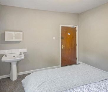 Room 2, 157 University Street, Belfast, BT7 1HR - Photo 1