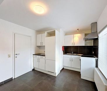 Duplex - Photo 3