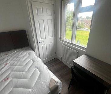 Student Properties to Let - Photo 4