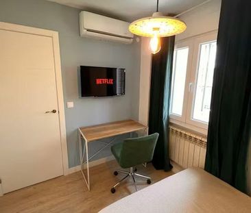 Calle del Azor, Madrid, Community of Madrid 28024 - Photo 6