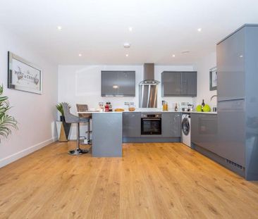 2 bedroom flat to rent - Photo 4