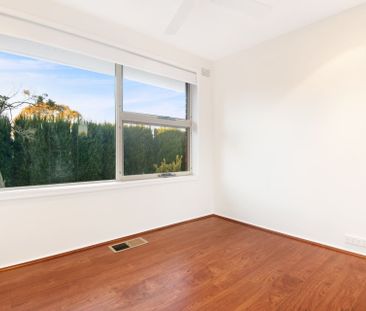 Beacon Hill, 8A Egan Place - Photo 1