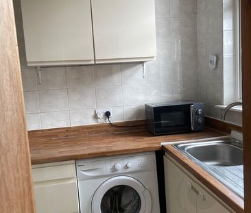 2 Bed Terraced House, Ashton Terrace, LS8 - Photo 5