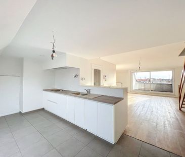 Ruim (119 m²), zuidgericht duplexwoonappartement in het centrum van... - Photo 5